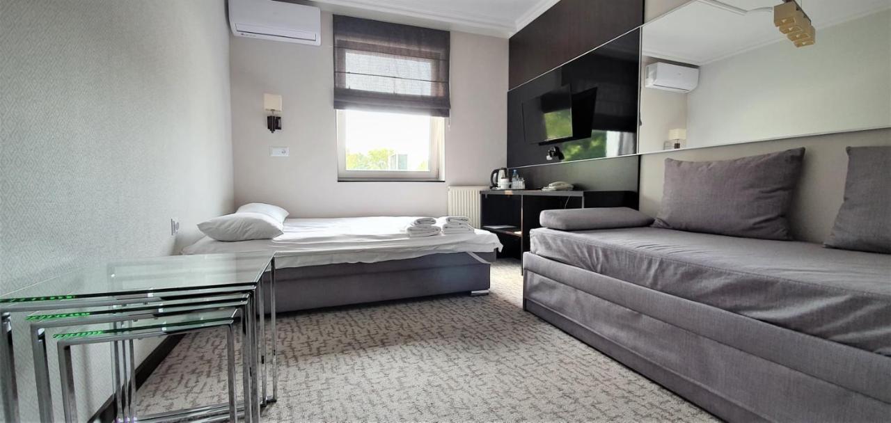 סטאראצ'וביצה Hotel Senator Konferencje & Spa מראה חיצוני תמונה