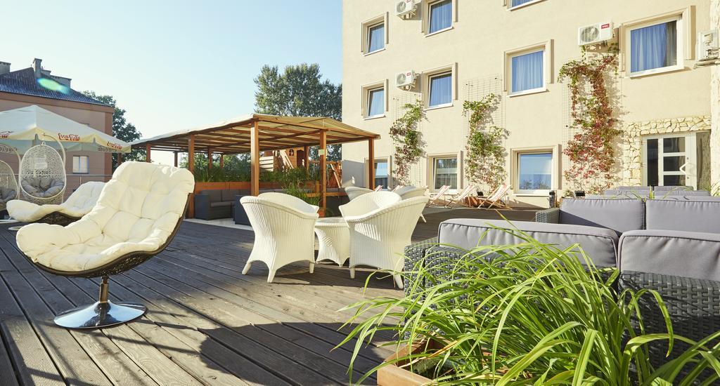 סטאראצ'וביצה Hotel Senator Konferencje & Spa מראה חיצוני תמונה